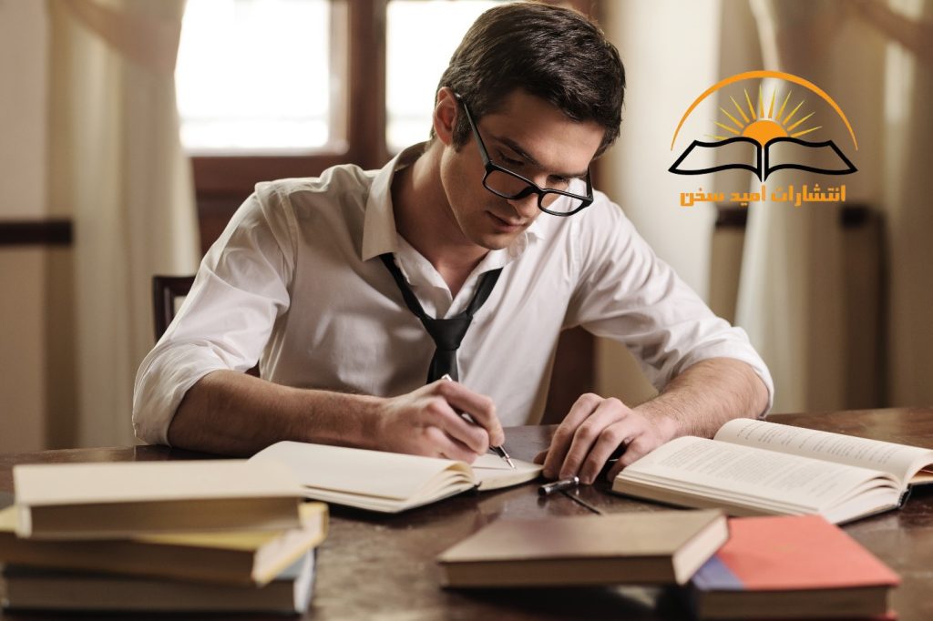  نکات کلیدی در انتخاب ناشر مناسب برای کتاب شعر