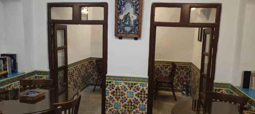 کافه کتاب دارالخلافه